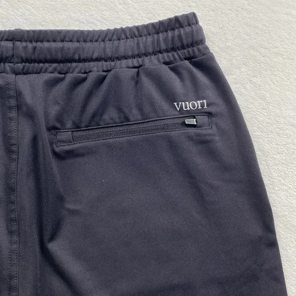 Vuori Sunday Performance 7.5” Pull On Athletic Jogger Shorts (Black) - Picture 6 of 15